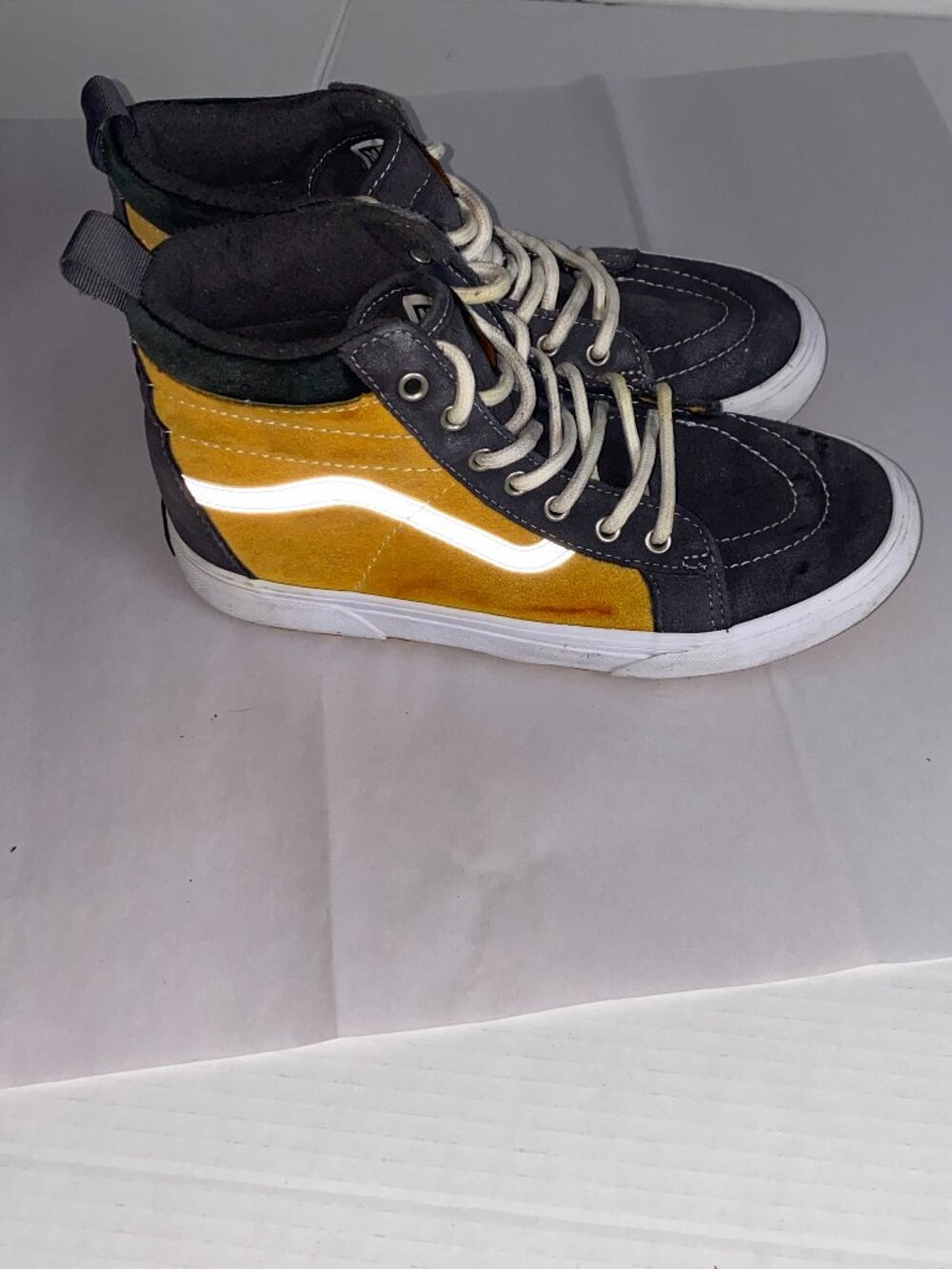 Vans - Picture 4 of 4